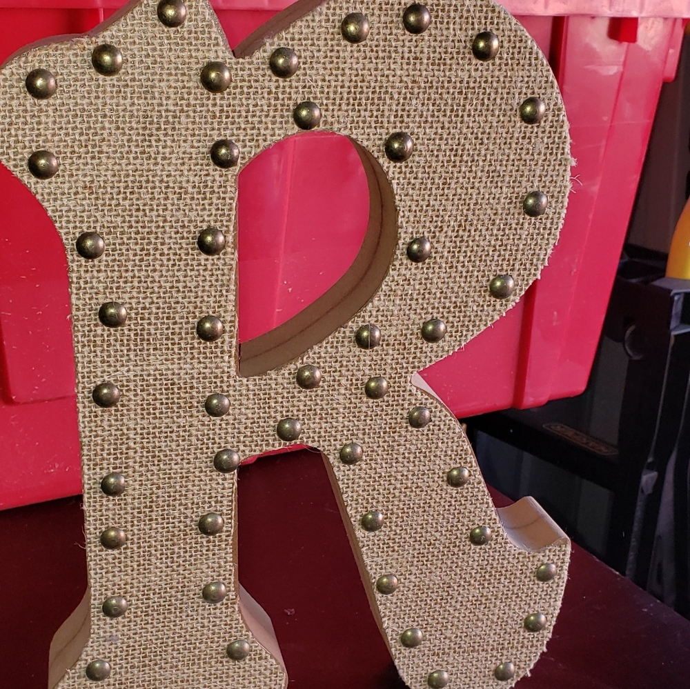Letter "R"